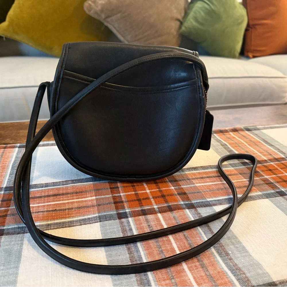 Coach Vintage Casey Black Leather Crossbody Bag USA made‎ - Picture 3 of 16